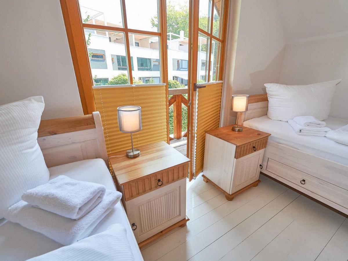 Strandschloesschen Sellin - Haushaelfte 4 Exterior foto